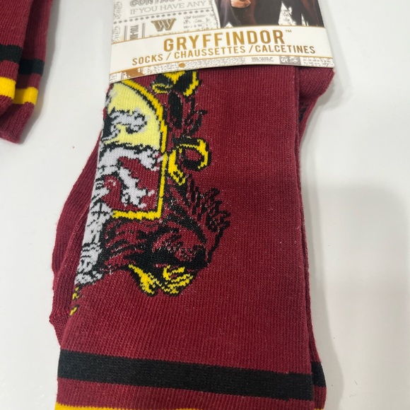 Harry Potter Gryffindor  Wizard Socks Burgundy Set Of 2 New - Picture 3 of 7